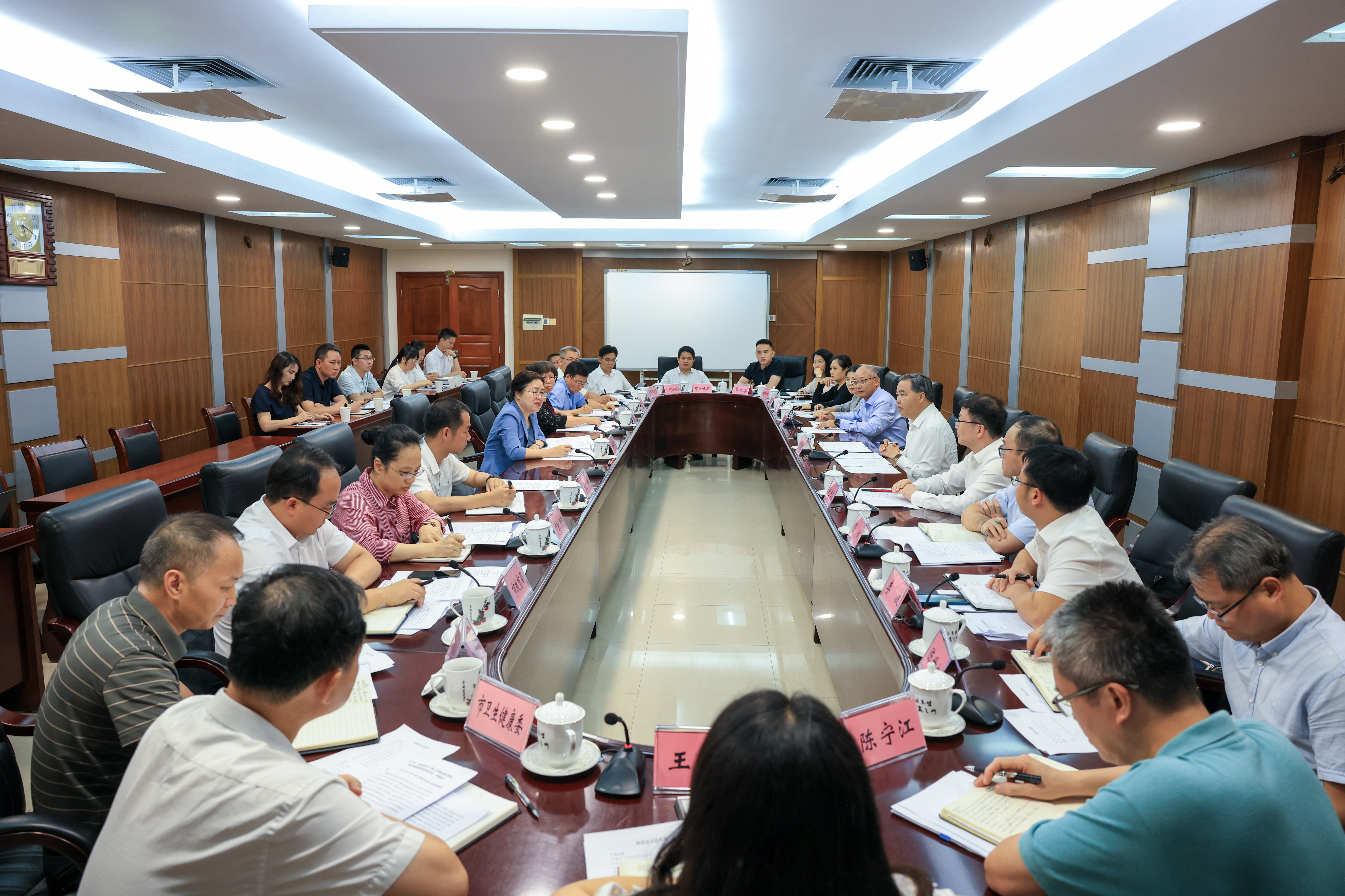                 肖建庄带队赴钦州市调研（2026-05-21）